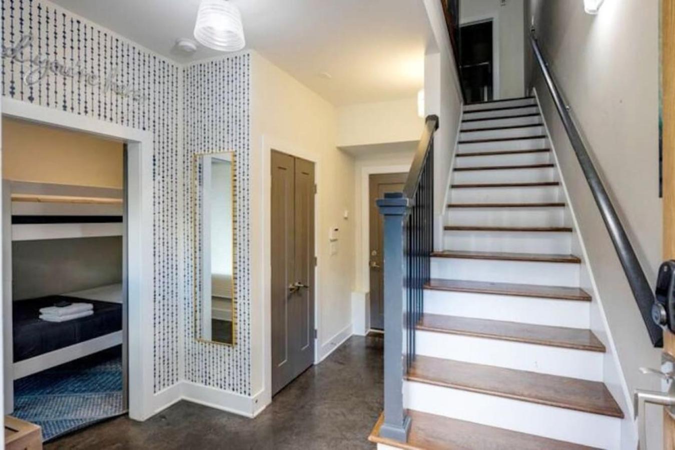 Modern Townhome, Large Game Room, 10Min To Downtown! Sleeps 10! Nashville Exterior photo